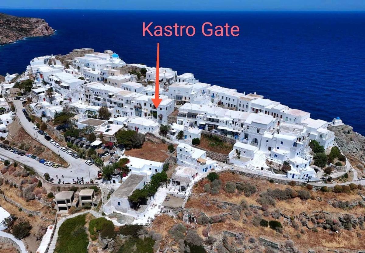 Kastro Gate Apartment ,Entrance To An Ancient Village Kastron  Exterior photo