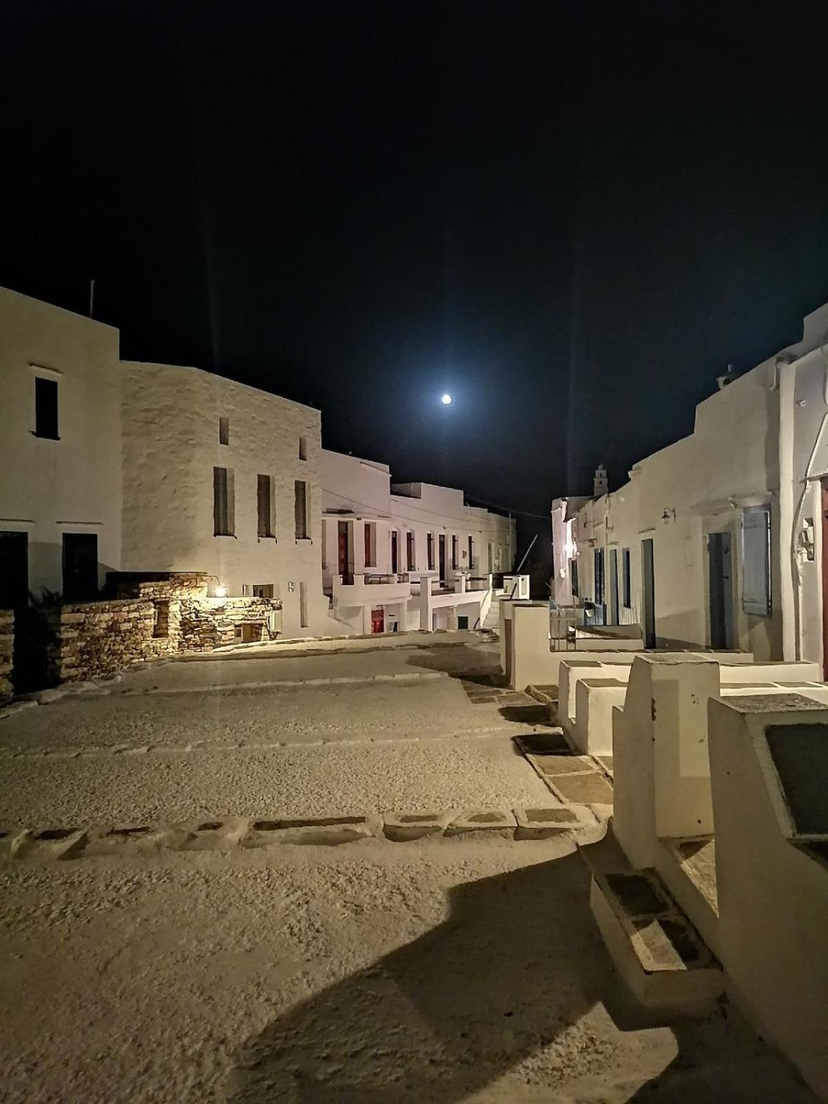 Kastro Gate Apartment ,Entrance To An Ancient Village Kastron  Exterior photo